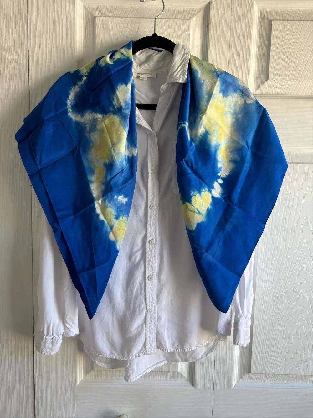 Hand Made In Bermuda By Jessica Tie-Dye Blue Yellow Fluid Art Silk Scarf 34*34